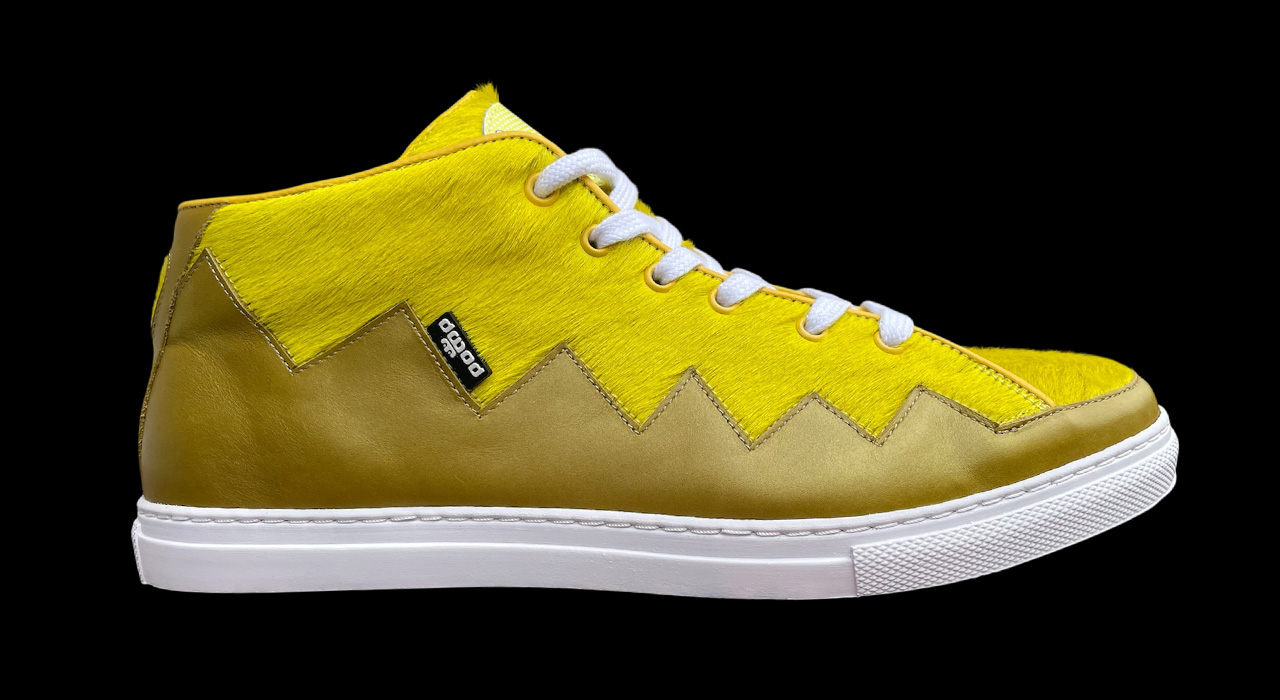 SHARKY BANANA 'Doura'