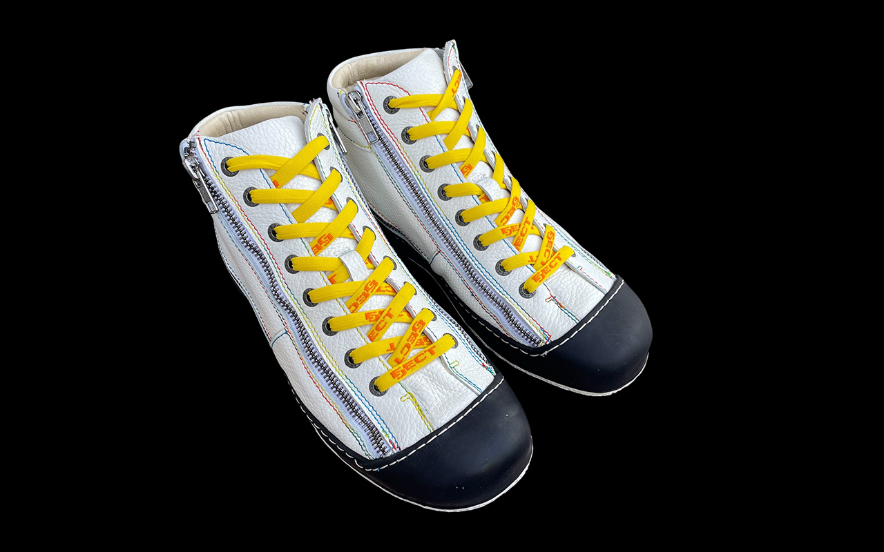 Damen-Sneaker aus Leder in Weiß, Paaransicht