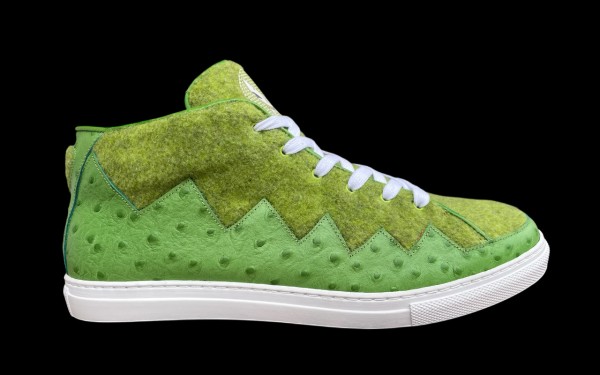 SHARKY BANANA 'Pistachio Ostrich'