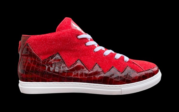 SHARKY BANANA 'Ruby'